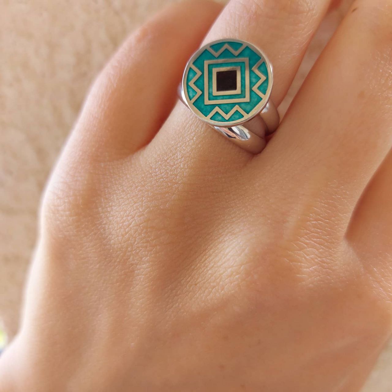 Taraz Ring